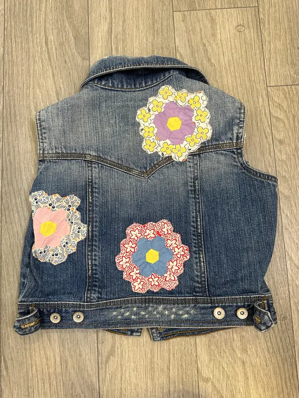 Mossimo Denim Denim Vest Patchwork Floral Distressed M Button Front - Image 6