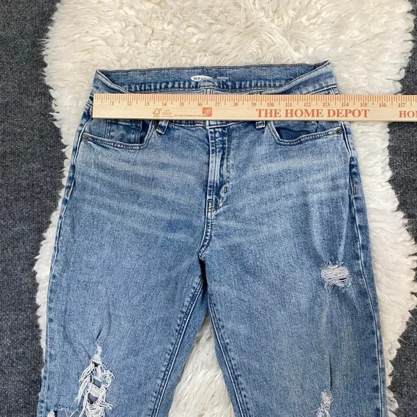 Old Navy Medium Wash Distressed Denim Jeans Boyfriend Mid Rise Grunge Alt Edgy - Image 2