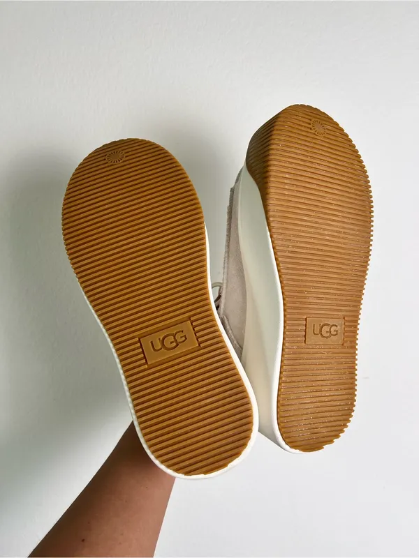 UGG EZ-Duzit Platform Sneakers White Women's 7.5 NWOT Lace Up Platform Shoes - Image 8