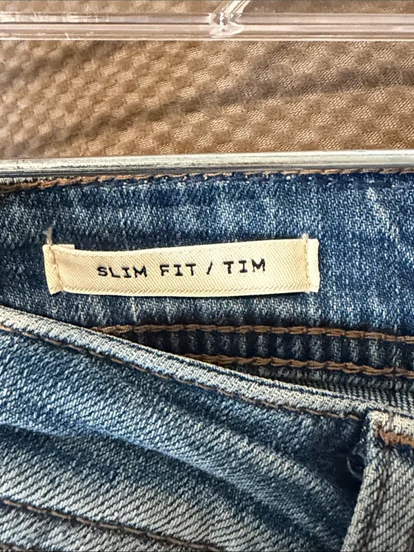 Women’s Blue Washed Slim Fit Jeans - Image 8