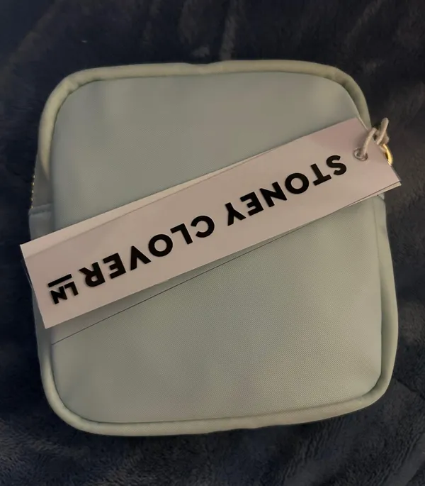 Stoney clover mini Pouch - Image 2