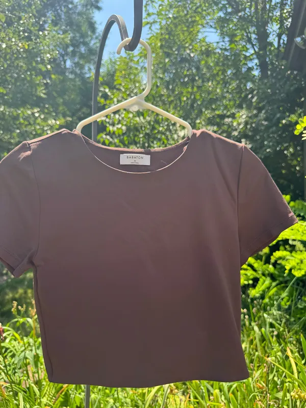 Aritzia Babaton Crewneck Contour Top - Image 5