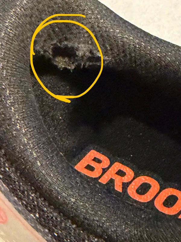 Brooks Cascada 18 Women's Trail Running Sneakers in Black, Gray, Orange - Image 13
