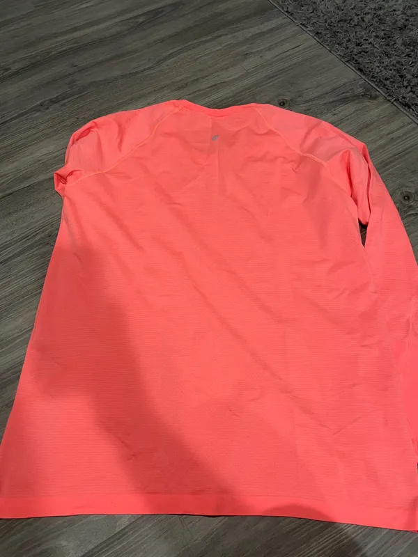 Lululemon Swiftly Tech Long Sleeve - Image 2