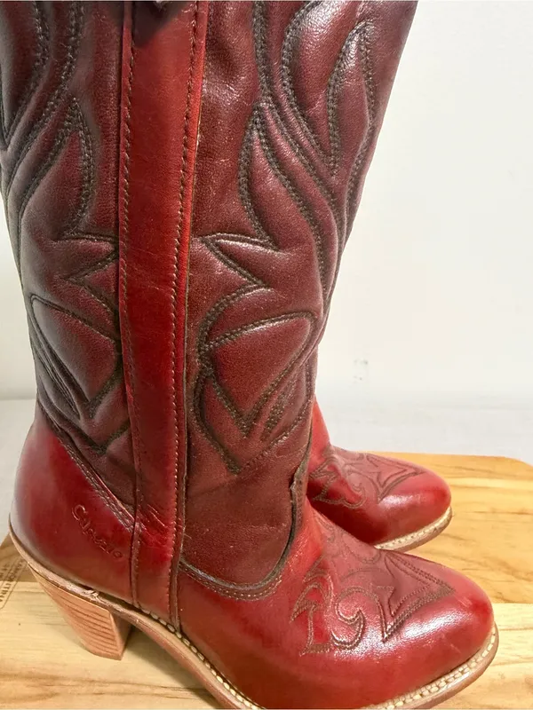 Capezio Vintage Women's Embroidered Red Stack Heel Leather Boot Size 5 #267022 - Image 2