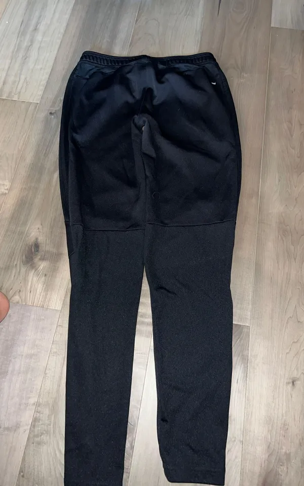 Adidas Black Sweatpants - Image 4
