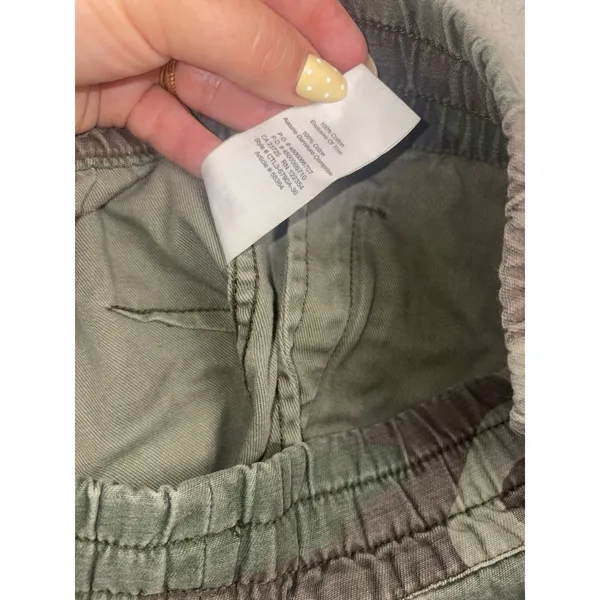 Aritzia TNA Alix Pant High-waisted Elastic Cuff Camo Joggers Size Medium - Image 6
