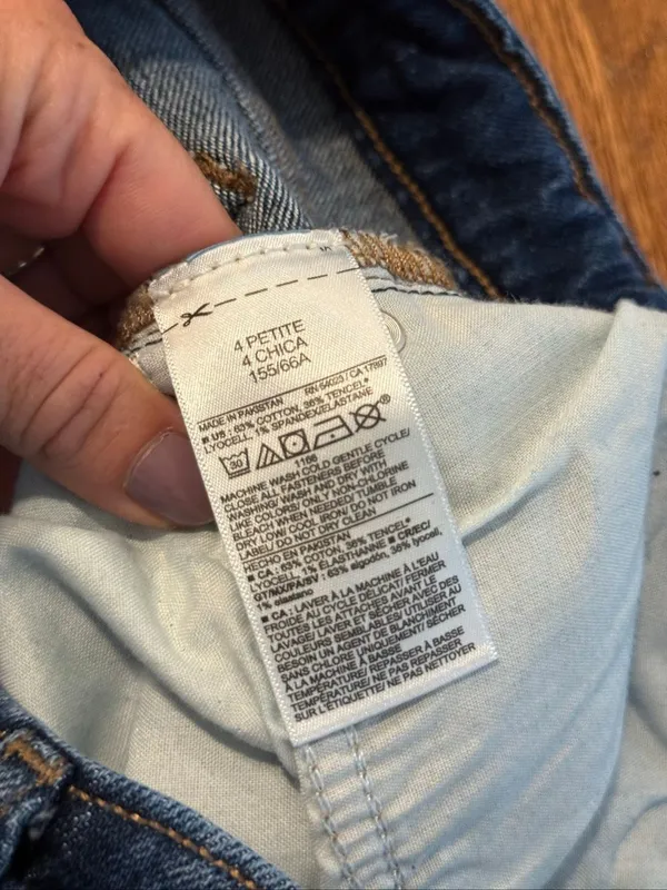 Old Navy extra high rise super wide leg jean size 4 - Image 5