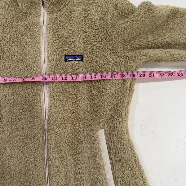 Patagonia Women's Cozy Cream Teddy Jacket - Image 11