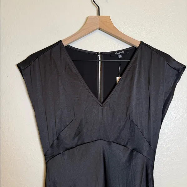 Madewell Wide V-Neck Satin Midi‎ Dress - Image 3