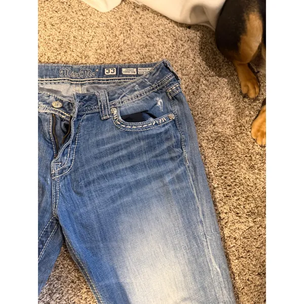 Miss Me JW5824P Cuffed Capri Jeans Light Wash Distressed Blue Denim Size 33 - Image 5