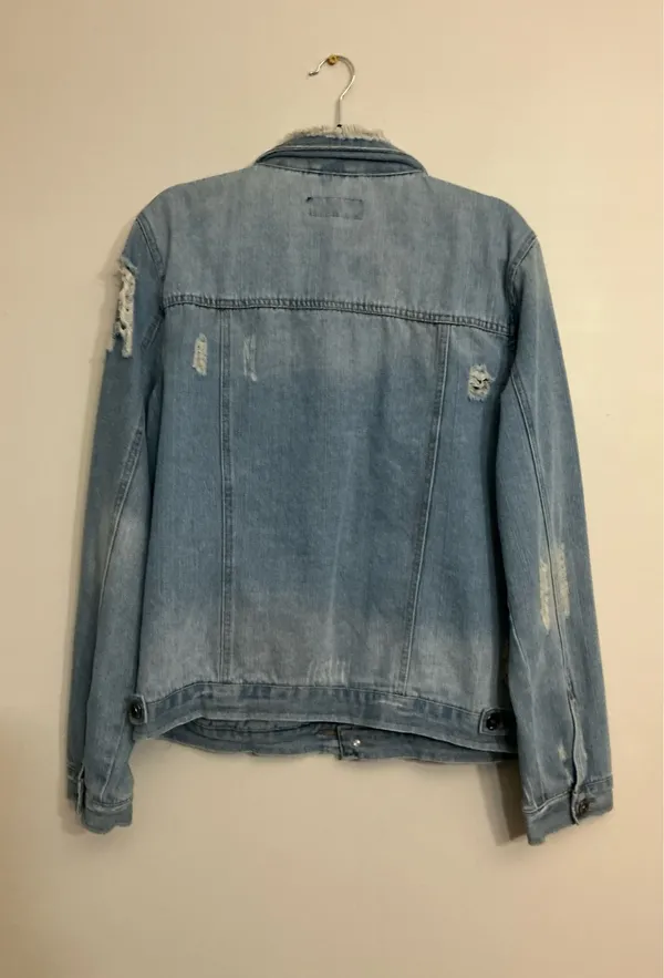 Ci Sono Denim Collection Women's Distressed Studded Light Wash Denim Jacket XL - Image 2