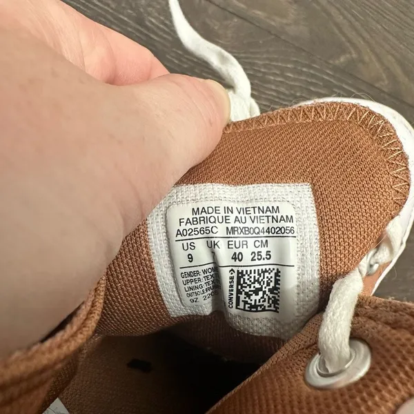 Converse Women’s 9 Brown Tan Lugged Platform Sneakers Shoes - Image 8