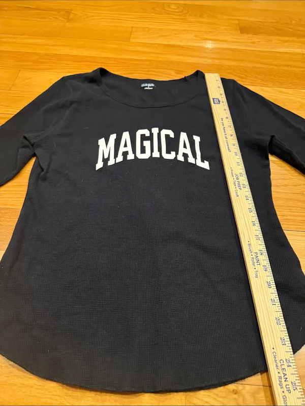 Old Navy magical thermal long sleeve shirt size large. - Image 4