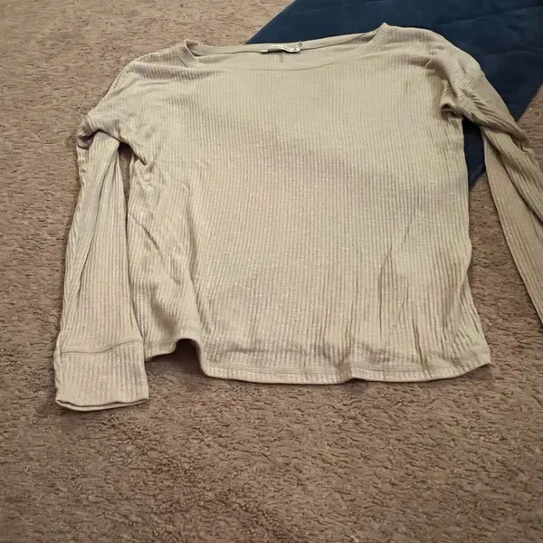 Abercrombie medium top‎ - Image 2