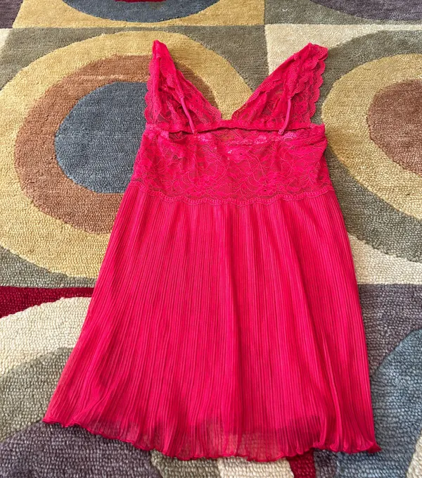 Victoria’s Secret Red Lace Nightgown Dress Slip Lingerie Drees Sheer Size Medium - Image 4