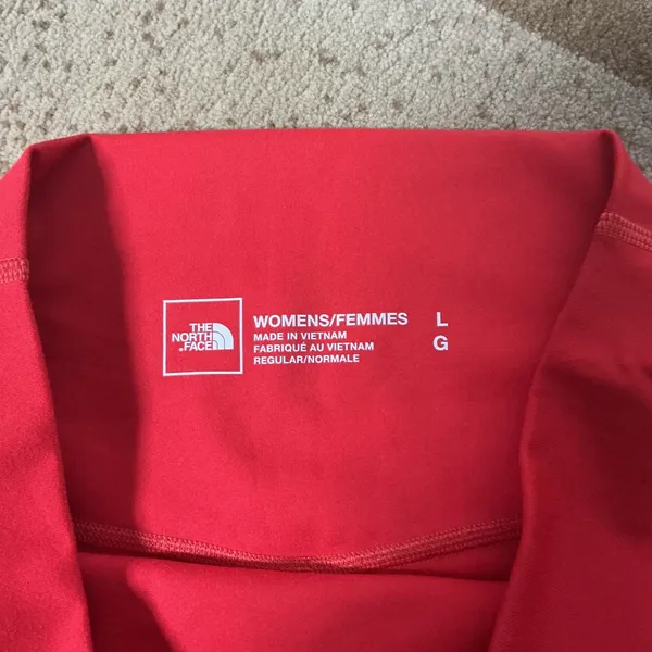 The North Face Yoga Womens Red High Rise Biker Shorts Side Pockets Large‎ SP21 - Image 3