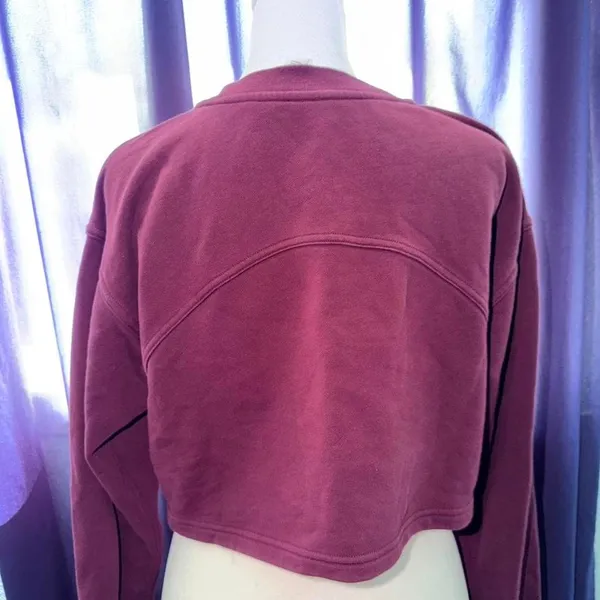 Lululemon All Yours Cropped Crew NWOT‎ Sz 6 Sweatshirt Lunar New Year Limited Ed - Image 3