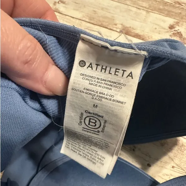 Athleta Sports Bra Women's Size Medium Athleisure Active Workout Blue Periwinkle - Image 4