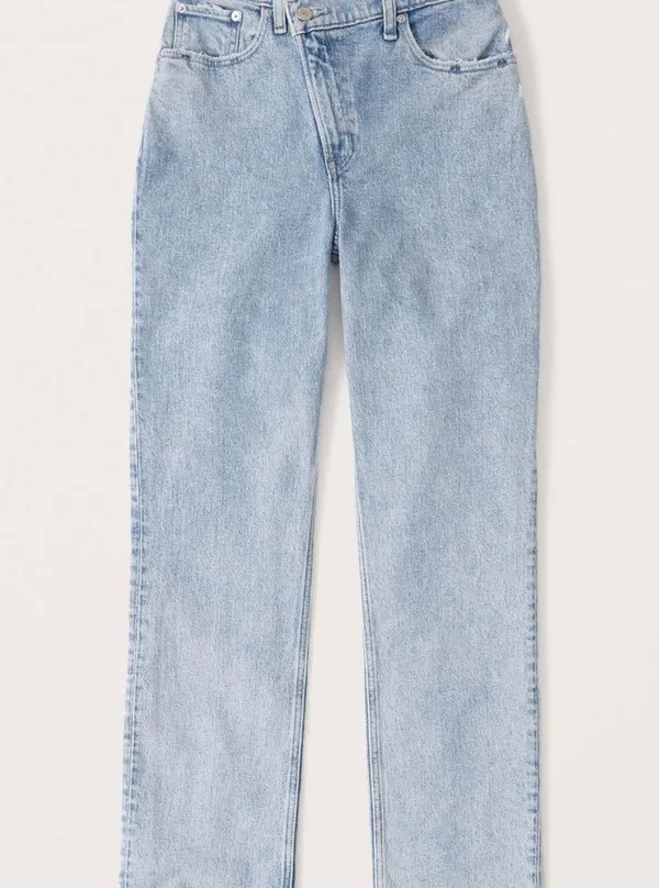 Abercrombie & Fitch Curve Love Ultra High Rise 90s Straight Jean Size 26 2L NWOT - Image 2