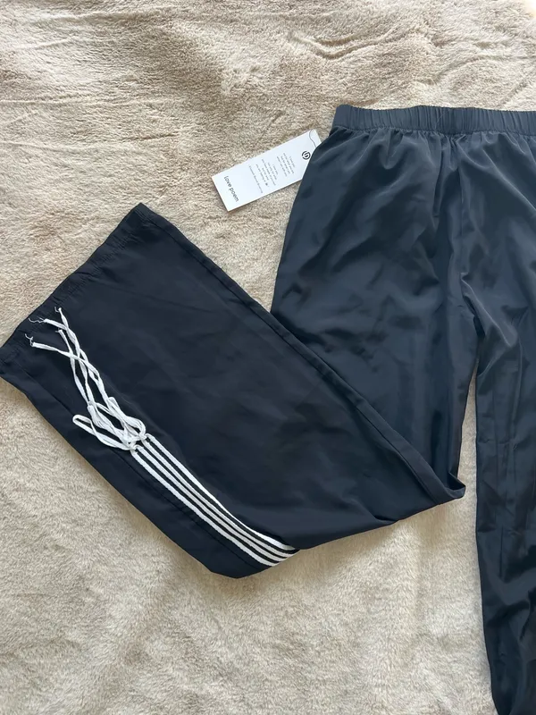 Windbreaker track sweatpants with bows Black - Image 8