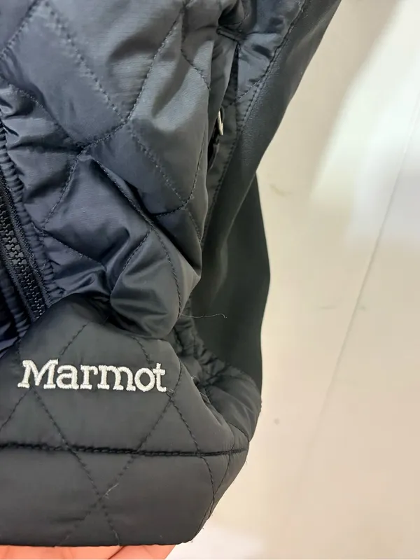 Marmot Kitzbuhel Women’s Quilted Insulated Vest Black Size L - Image 4