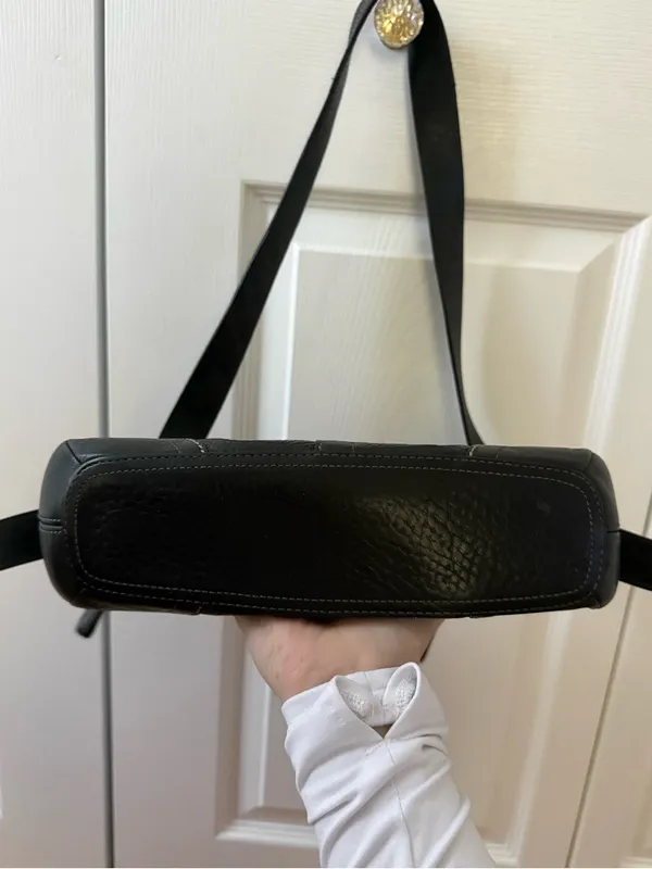 Y2K Coach Soho Crossbody in Black - Image 4