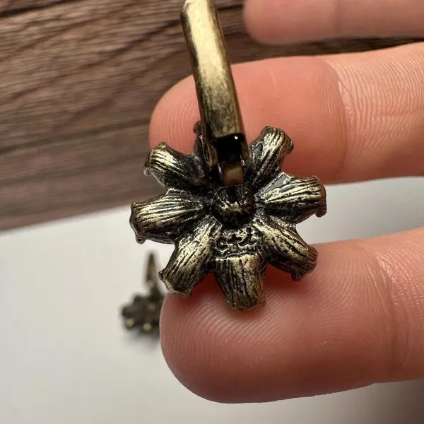 Chloe & Isabel Mirabelle Crystal Flower Drop Earrings - Image 4