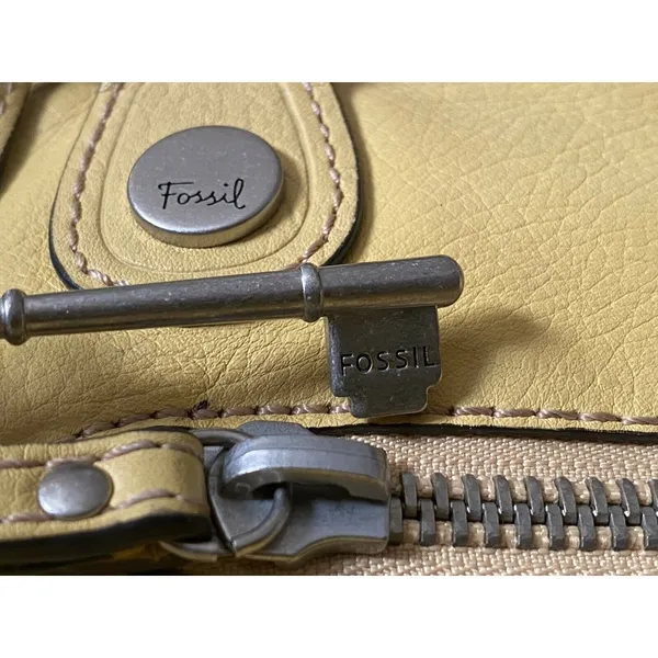 Fossil Yellow‎ Leather Shoulder Bag With Inner & Outer Zippers - Image 7