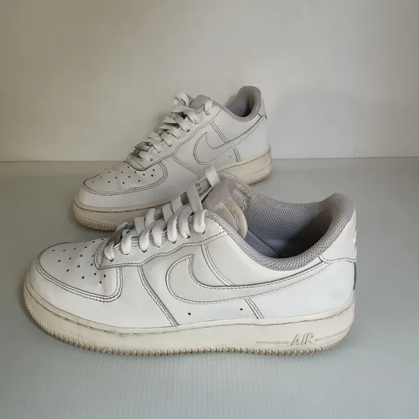 Nike Air Force 1 ’07 White Women’s Size 8 Leather Sneakers DD8959-100 - Image 2