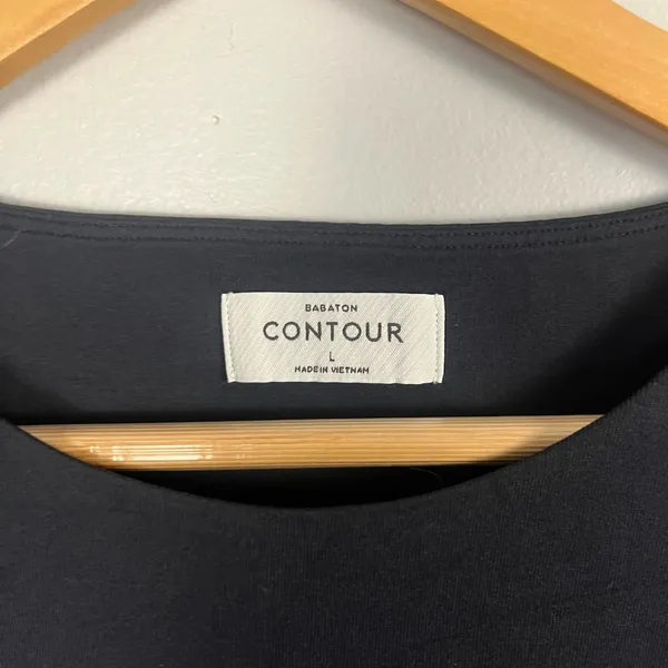 Aritzia Babaton Contour Crew Longsleeve Bodysuit black size large - Image 4