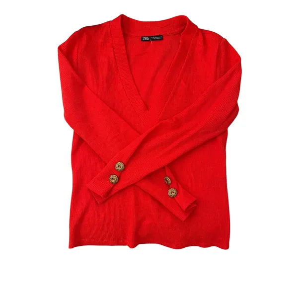Zara Womens Red V-Neck Ribbed Knit Sweater Gold Filigree Button Cuff Size Medium - Image 5