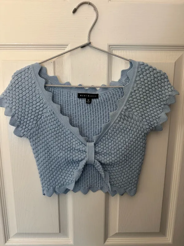 Boutique Cropped Sweater Top Blue Size M - Image 2