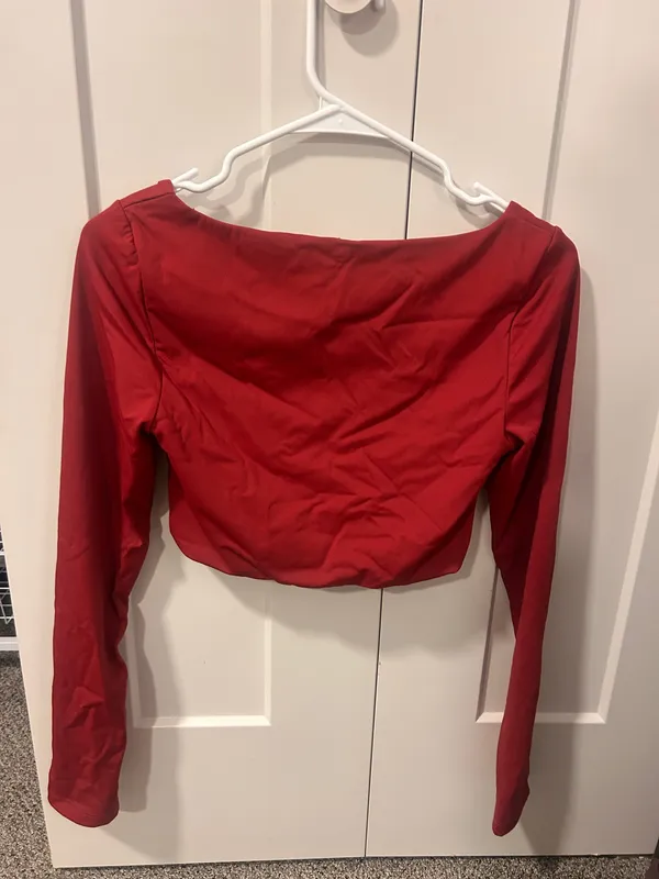 Crop workout top tik tok shop Red - Image 2