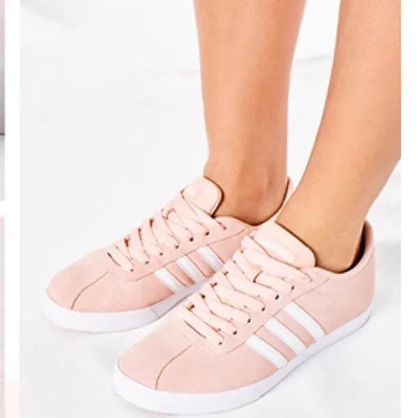 Adidas Women's Neo Courtset Sneakers Dusty Pink White Soft Size 7.5 Fashion EUC - Image 2