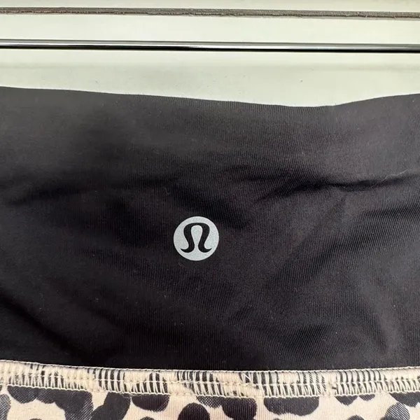 Lululemon Women’s 10 Run Crop Speed Crop Leopard Pants - Image 3