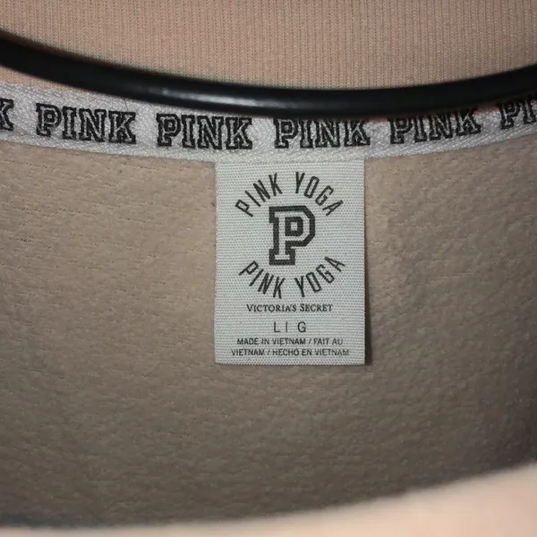 Pink Victoria's secret yoga sweatshirt crew neck top Pink size Large Peach​​​ - Image 3