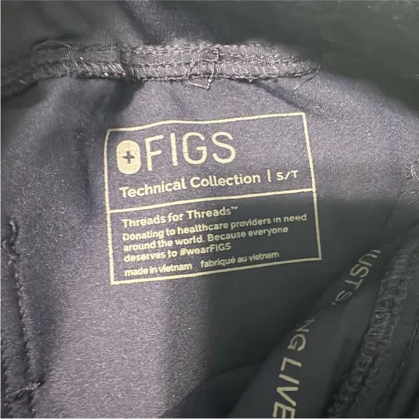 FIGS Navy Jogger Scrub Pants Small Tall | Technical Collection | Pocket Flaw - Image 2