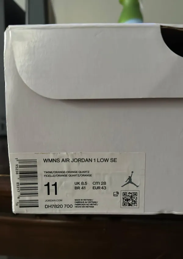 Nike Air Jordan 1 Low SE Women’s - Image 7