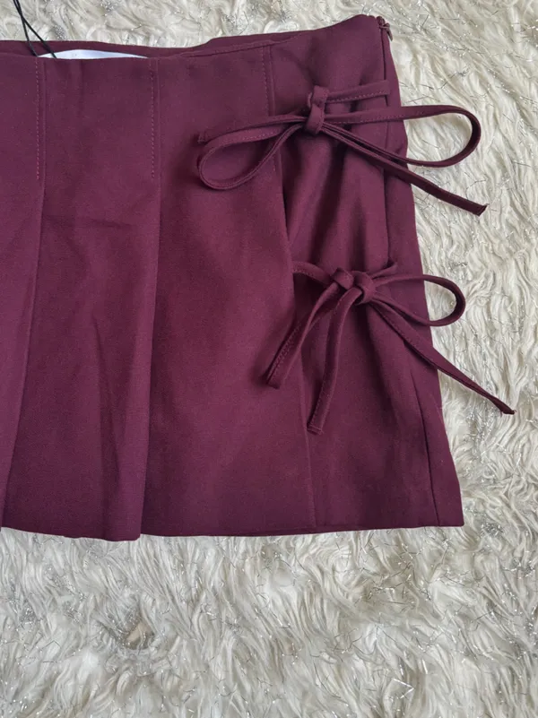 Bershka Burgundy Women’s Pleated Mini Skirt/Short with Side Bow Detail‎ Size M - Image 13