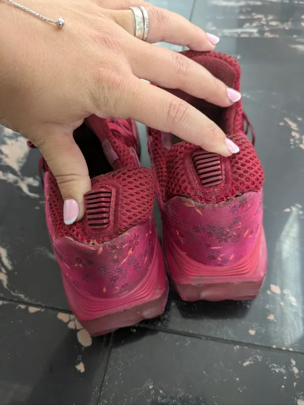 Nike Shox Gravity Sneakers - Image 6
