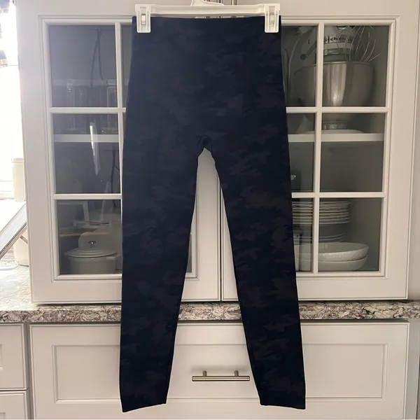 SPANX Gray and Black Camo Leggings‎ - Image 2