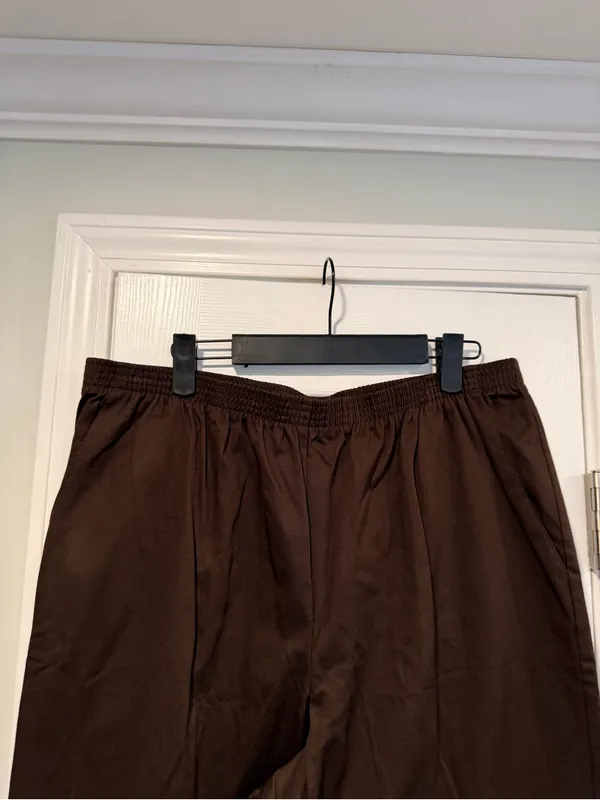 NWT Alfred Dunner Size 14 Chocolate Brown Pull On Cotton Stretch Pants - Image 2