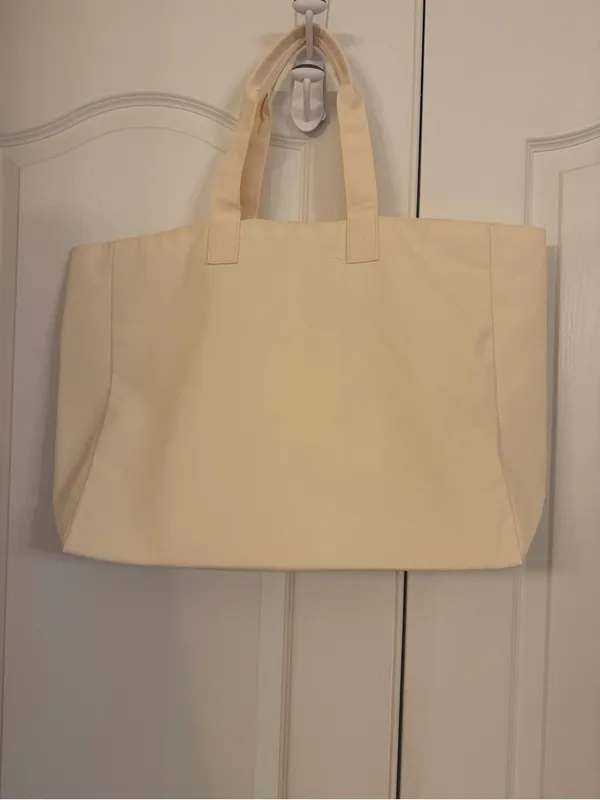 Cream Cosmetic Canvas light weight linen Tote bag with Gold Heart Emblem New! - Image 3