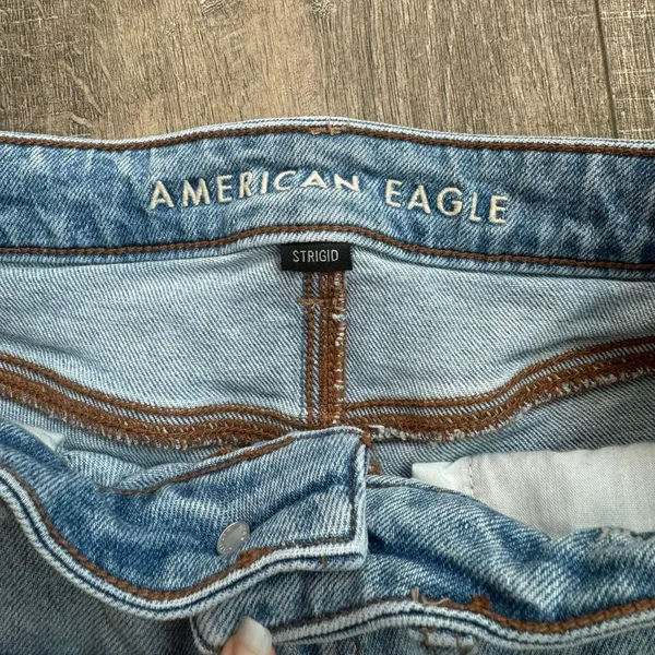American Eagle Strigid Mom Shorts  - Image 3