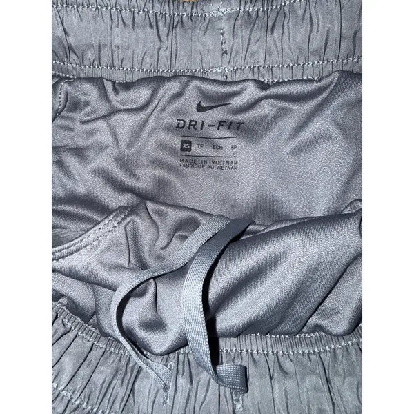 Nike Women's XS Shorts Athletic Dri-Fit Light‎ Gray Running - Image 2