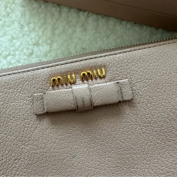 Miu Miu Blush Pink Leather Wallet with Bow - Image 10