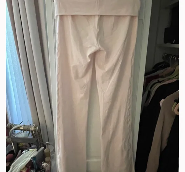 SKIMS Barely Pink Foldover Pants M - Image 8