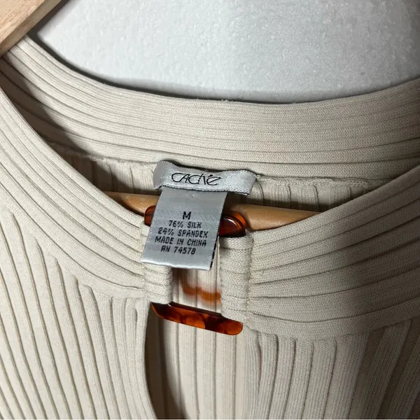Y2K Vintage Cache Cream Silk Blend Rib Knit Keyhole Square Ring Going Out Blouse - Image 7
