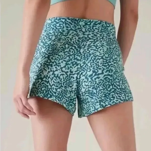 Athleta Balance 4" Shortie mini SHORTS NWT - Image 2